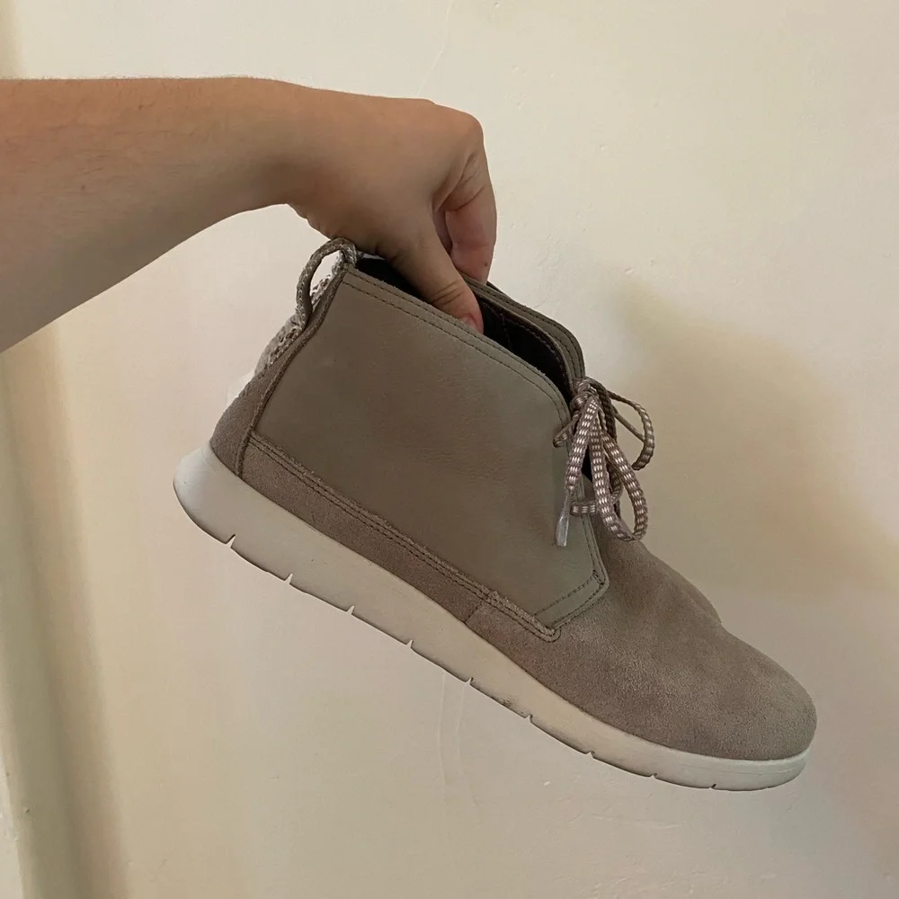 Ugg Mens Freamon Waterproof Chukka Boot Size 9 Taupe Tan Gray WP Antilope Shoes